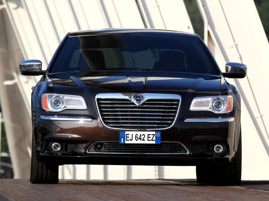  Lancia Thema 2011 года  (фото 64 из 77)